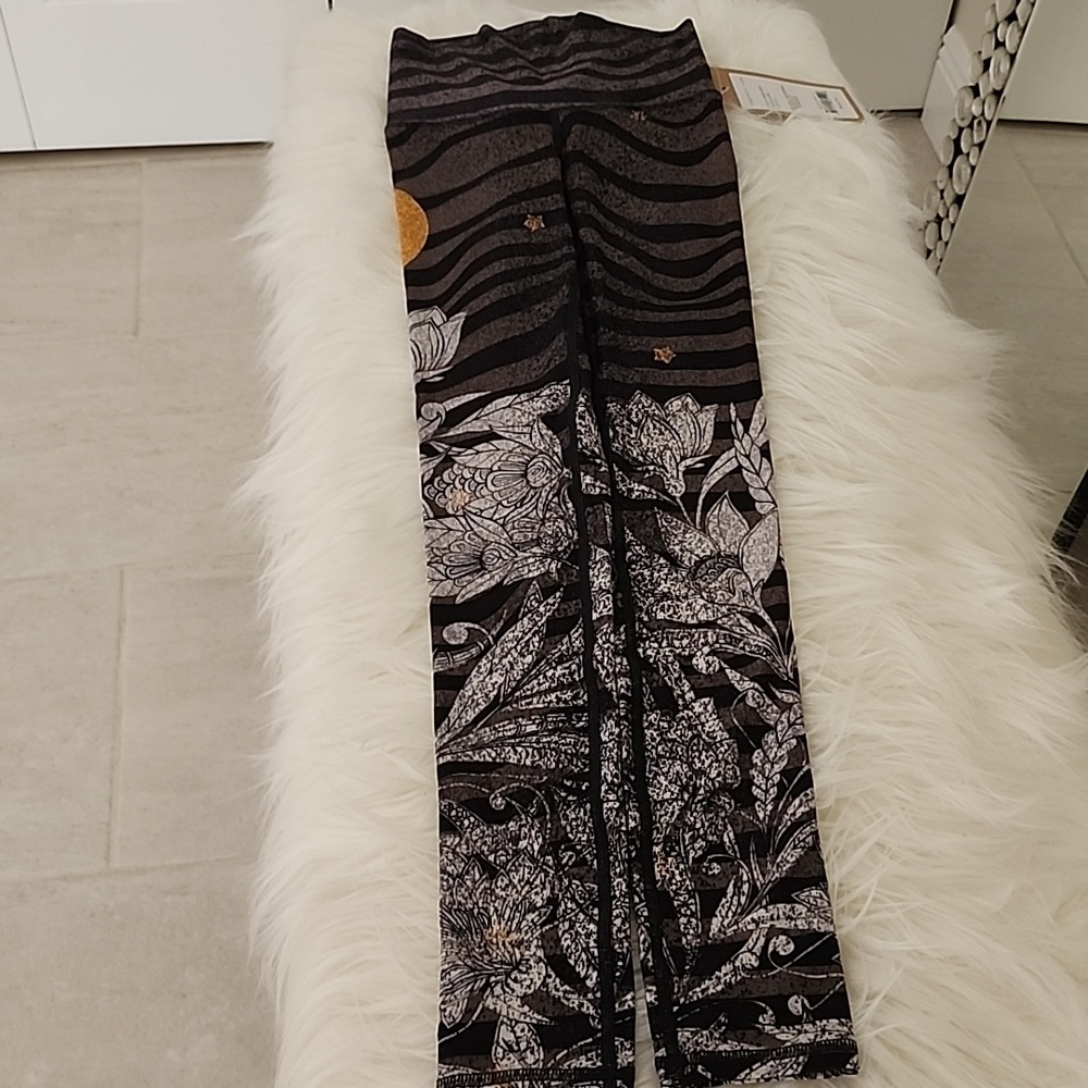 🌒🌟🌚🌛✨️Niyama Sol Luna Batefoot Leggings XS, BNWT🏷 - Picture 9 of 16